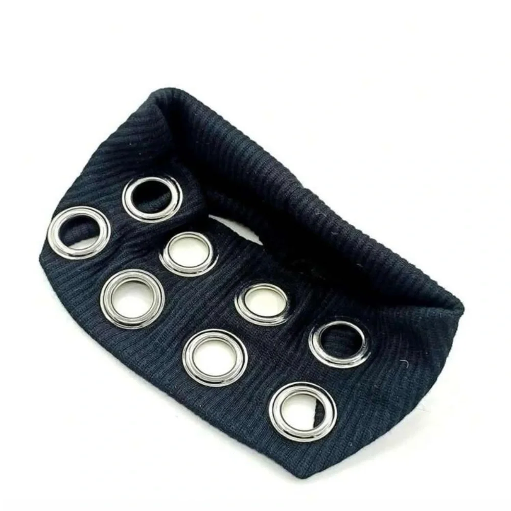 Black Grommet Headband - Picture 9 of 9